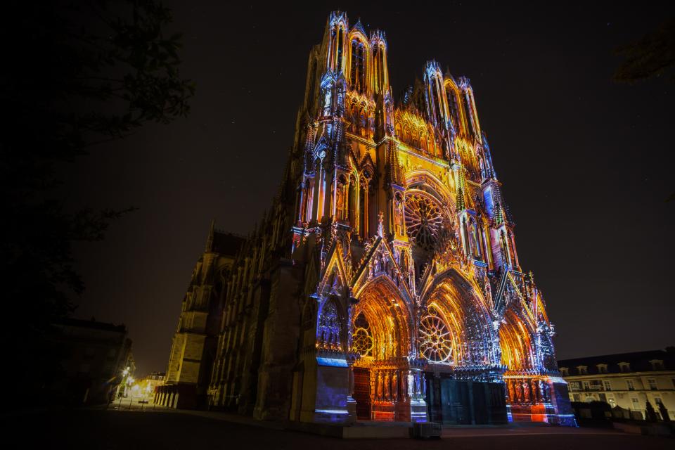 蘭斯圣母大教堂燈光秀